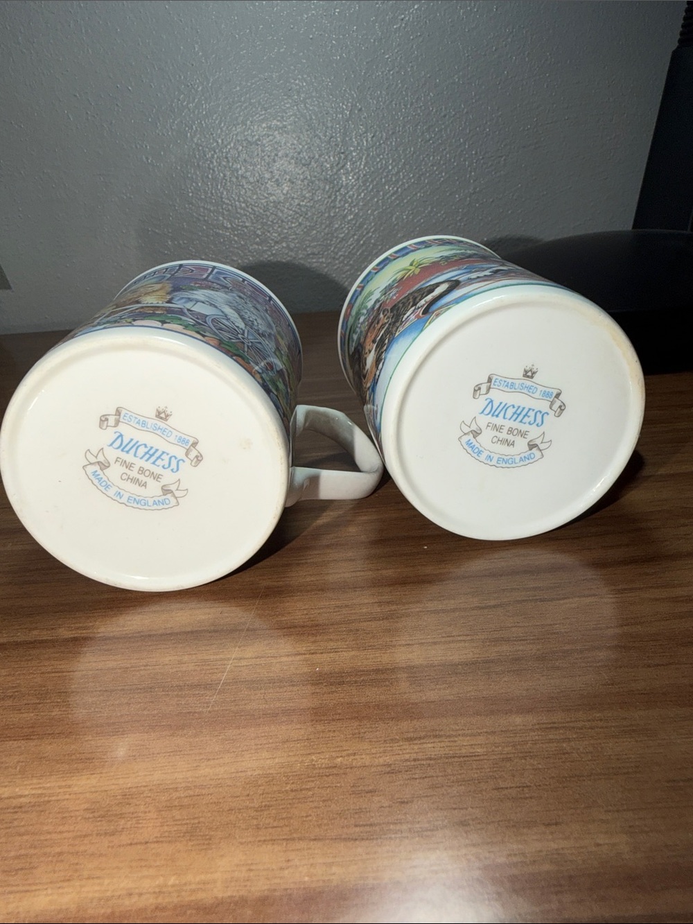 Duchess Cat Design Mug Set of 2 Multicolor Like New - Picture 5 of 5